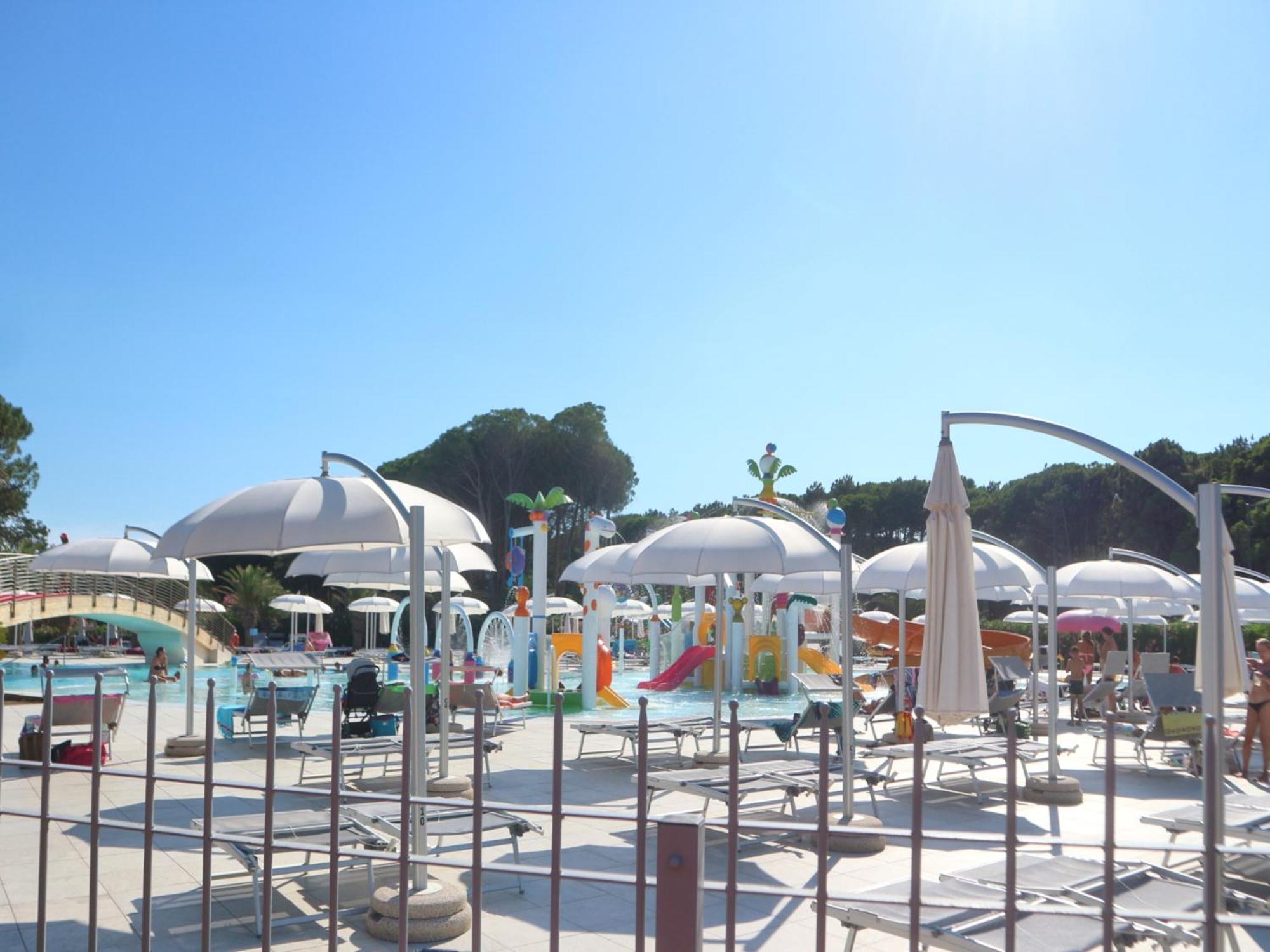 Michelangelo Beach Lignano Sabbiadoro Bagian luar foto