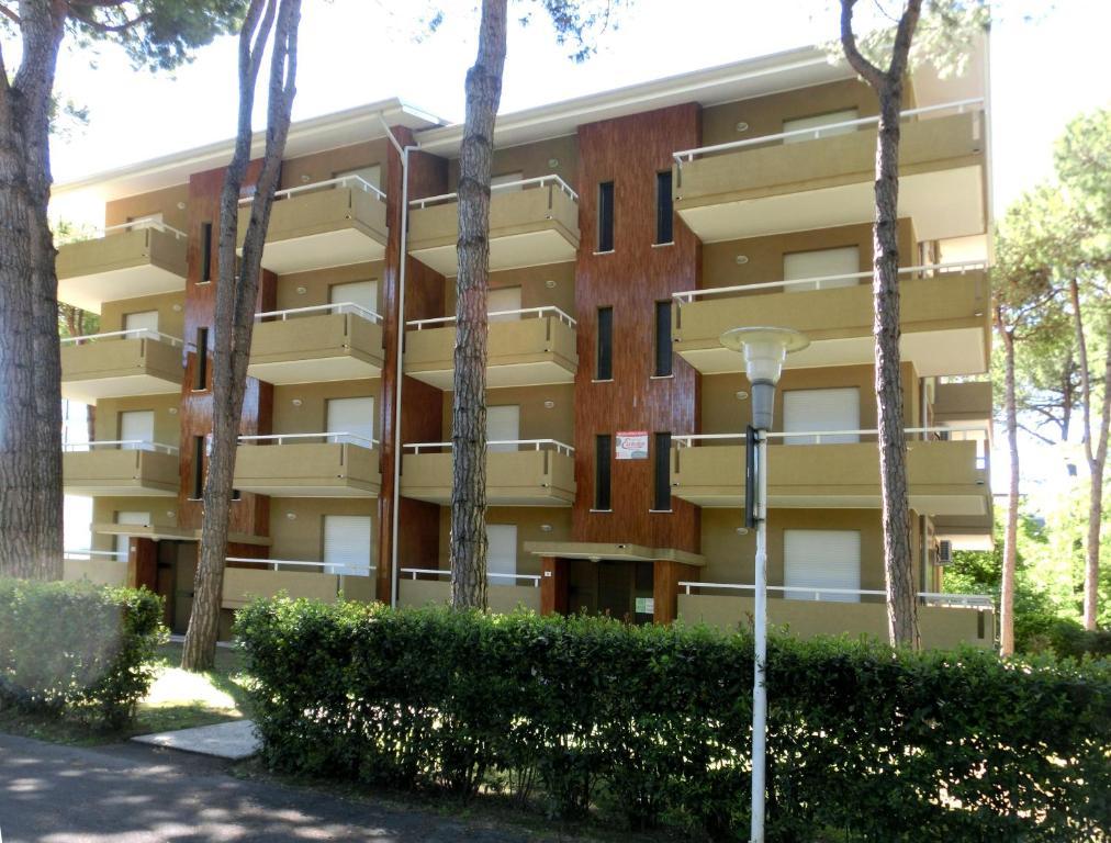 Michelangelo Beach Lignano Sabbiadoro Bagian luar foto